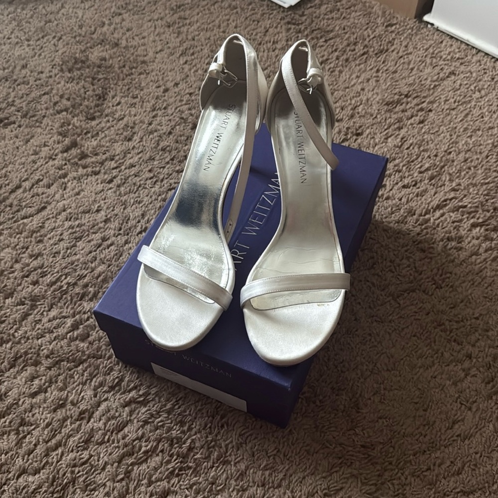 Stuart Weitzman Brunaked Whote Satin Sandal - Size 11